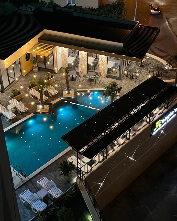 Art'S Apartment Mit Pool Ulcinj Pinjes Eksteriør bilde
