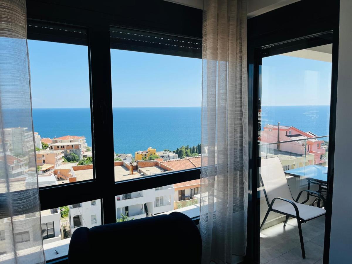 Art'S Apartment Mit Pool Ulcinj Pinjes Eksteriør bilde